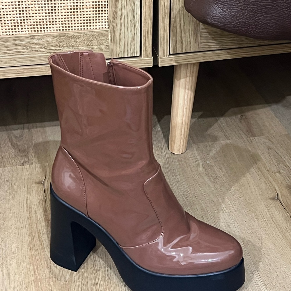 Gianni Bini boots - Picture 2 of 7